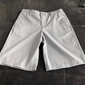 Boys Under Armour heat gear golf shots NWOT sz 12